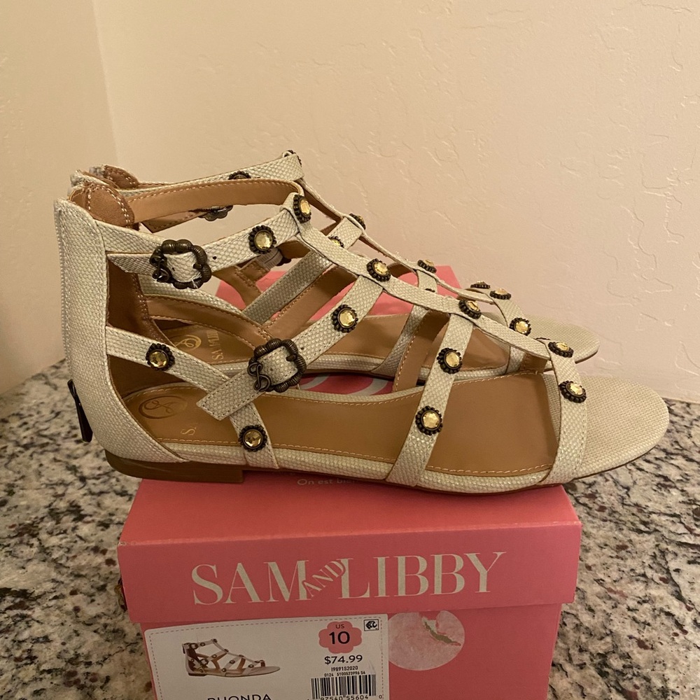 Sam & Libby Women's Tan Gladiator Sandals